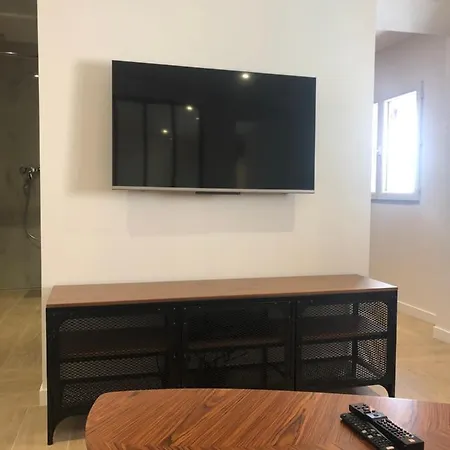 New - 2 Pieces Vieil - Marche Provencal Apartment *