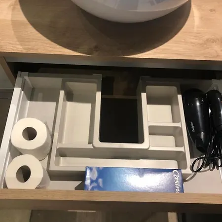 New - 2 Pieces Vieil - Marche Provencal Apartment Antibes